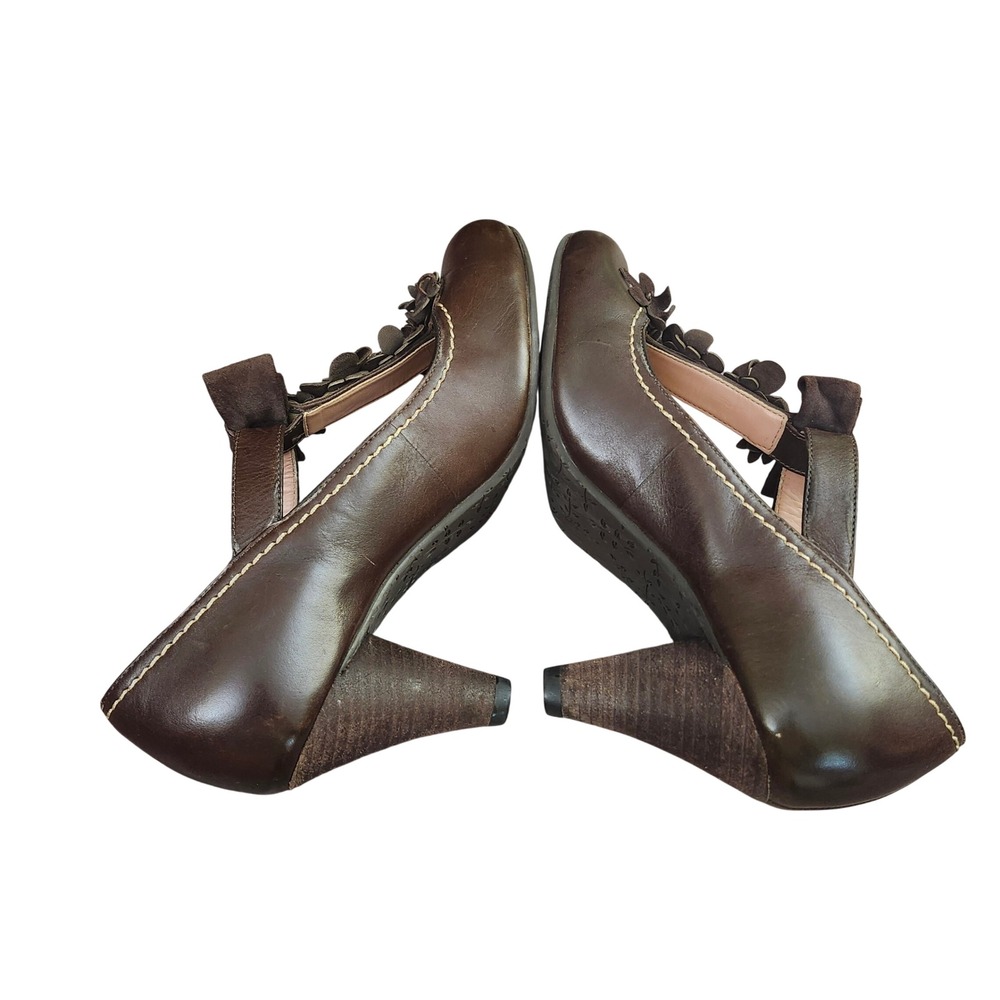 Anthropologie Brown Leather Floral T-Strap Mary Jane Heels Brazil Sz 38 Coquette - Picture 6 of 12